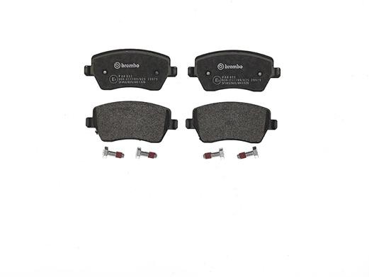 Комплект тормозных колодок, диско P68033 BREMBO