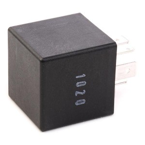 Реле, топливный насос V15-71-0017 VEMO