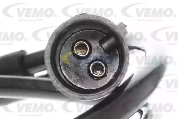 Датчик, частота вращения колеса V10-72-1093 VEMO